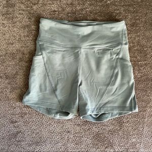 Free Spirit short